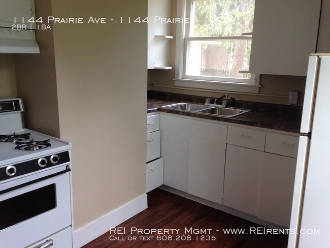 Building Photo - 1144 Prairie Ave