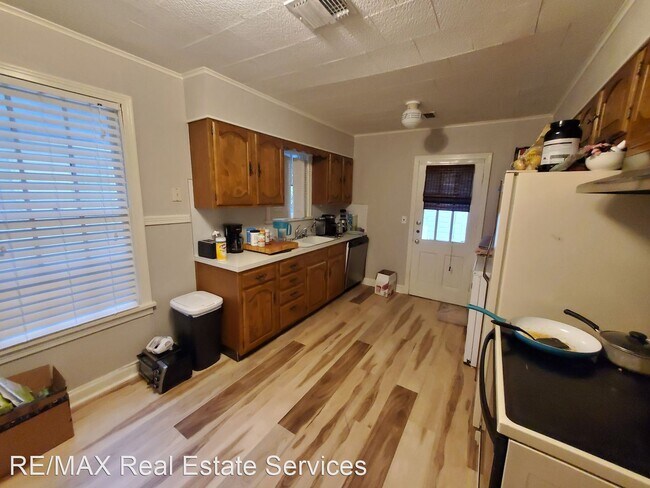 Foto del edificio - 3 br, 1 bath House - 224 Preston Avenue