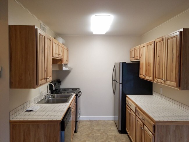 Foto del edificio - 2 br, 1 bath House - 5201 Mountainview Manor