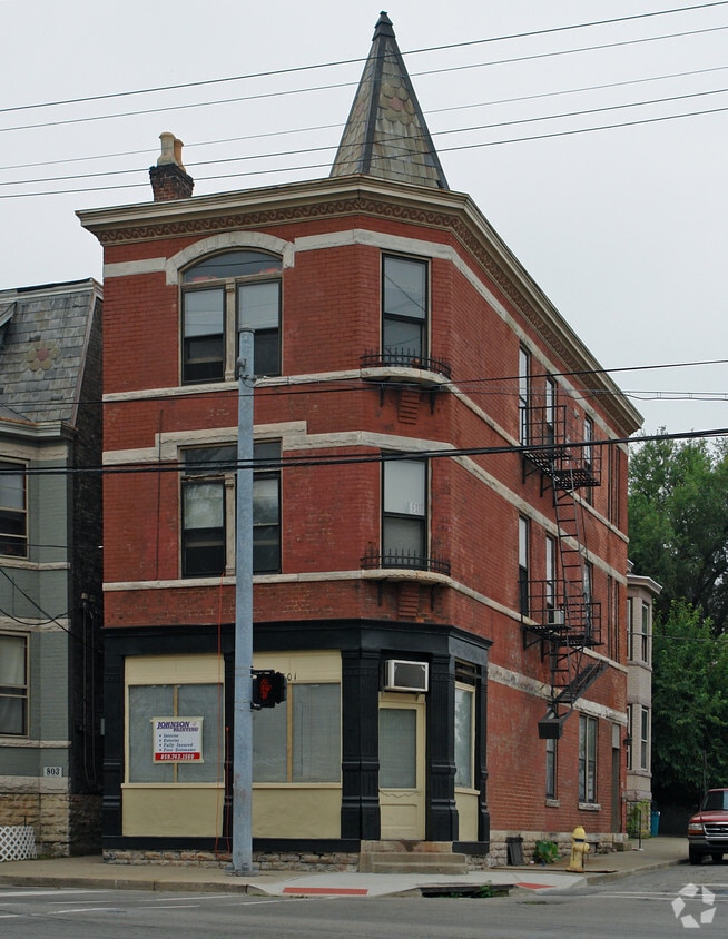 801 Greenup St, Covington, KY 41011 Apartments in Covington, KY