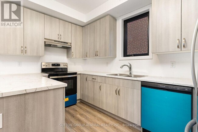 Photo du bâtiment - 274 King St E