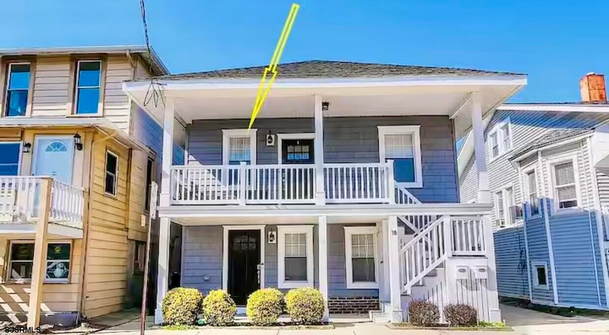 Primary Photo - 18 N Newark Ave