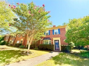 Building Photo - 257 Braxton Pl