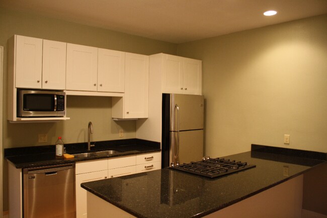 Foto del edificio - 2649 N Humboldt Blvd