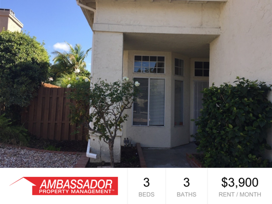 Primary Photo - 3 Bedroom 3 bath Oceanside Home