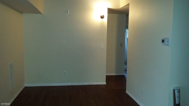 Building Photo - 5501 Karen Elaine Dr