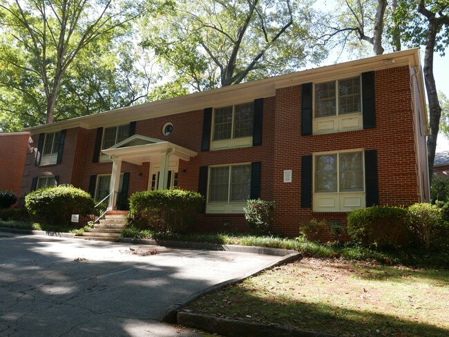 Building Photo - 139 E Hill St