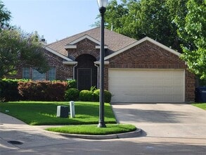 Building Photo - 5001 Hidden Knolls Dr