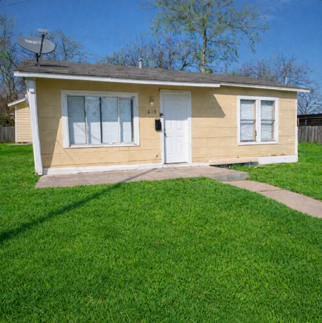 Foto del edificio - Great Home Near AT&T Center and Downtown!