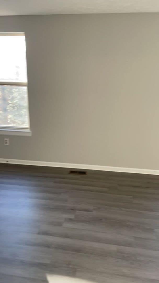 Foto del edificio - 16198 Henderson Ln