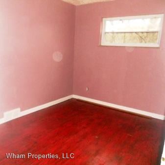 Building Photo - 3 br, 1 bath House - 528 Trenton