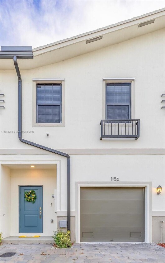 Foto principal - 1156 SW 6th Ct