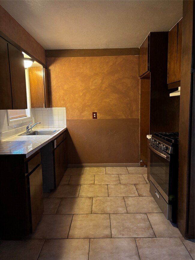 Foto del edificio - 10523 Oswego St