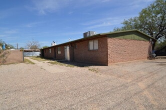 Building Photo - 1809 S Van Buren Ave