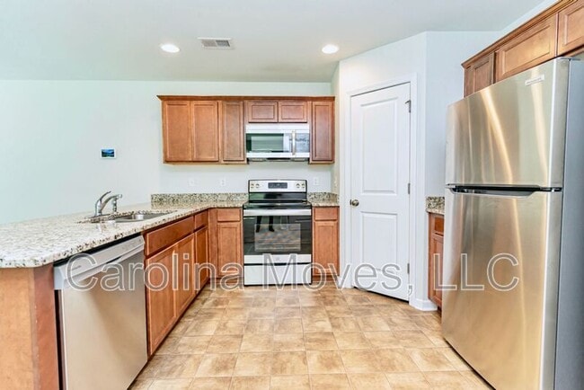 Building Photo - 250 Spirit Dr