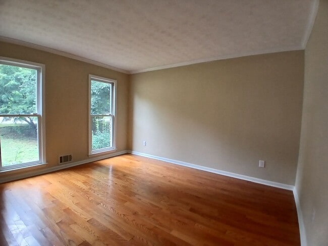Building Photo - 4761 Habersham Way SE