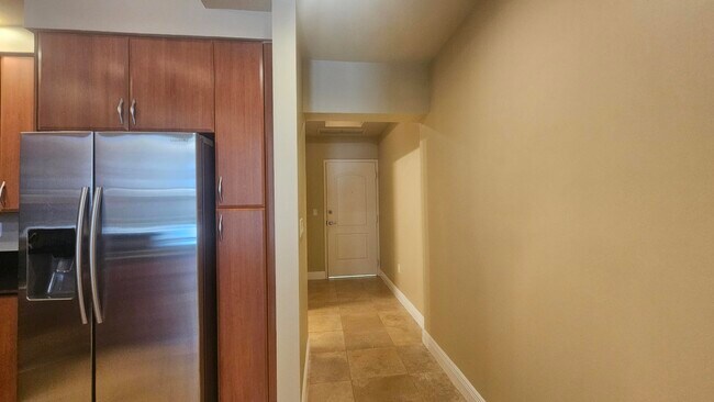 Foto del edificio - 801 S Olive Ave