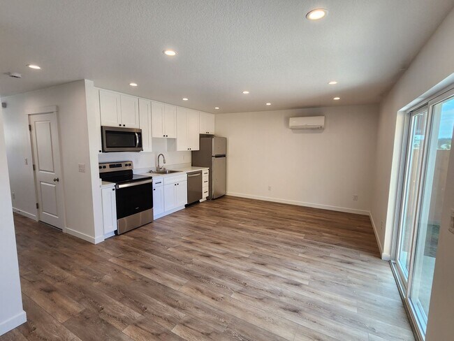 Foto del edificio - 1011 Peach Rd