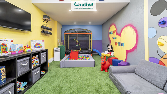 Foto del edificio - 4088 Highland Oaks Dr