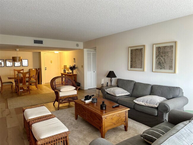 Foto del edificio - 5100 N Ocean Blvd