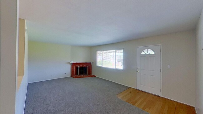 Building Photo - **MOVE-IN SPECIAL** Beautiful 4 Bedroom 2 ...