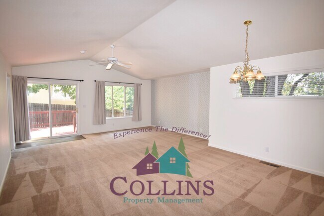 Building Photo - 340 Vistamont Dr