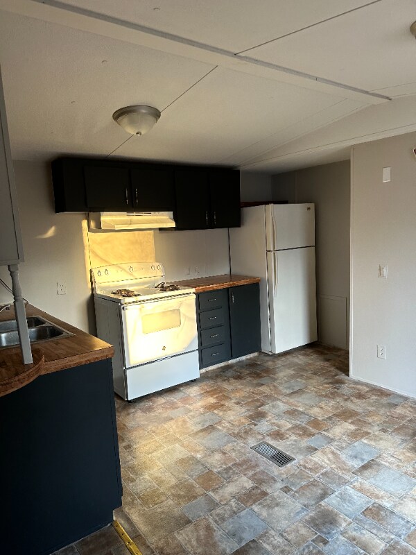 Foto del edificio - 0 Acorn Village Ln