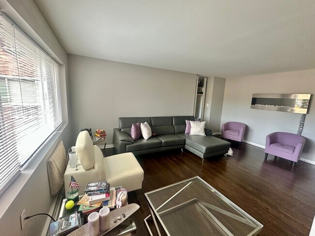 Foto del edificio - 7120 N Sheridan Rd