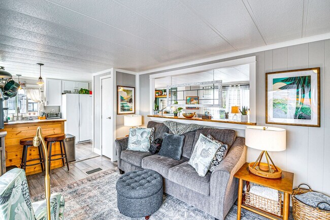 Foto del edificio - 4876 Railroad Ave