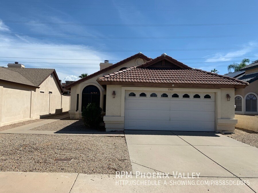 4/2 N. Phx Home *NEW* Wood Plank Flooring/... House Rental in Phoenix