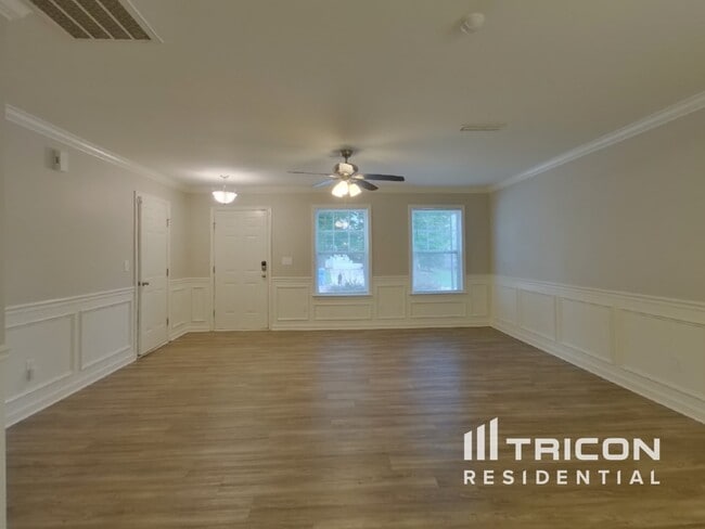 Foto del edificio - 1017 Joselynn Drive