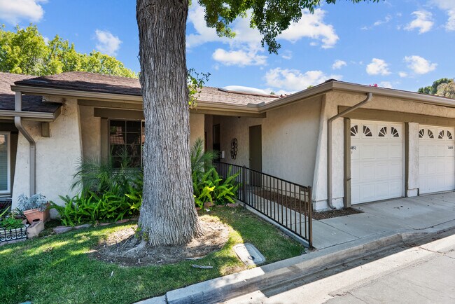 Building Photo - 26851 Oak Branch Cir