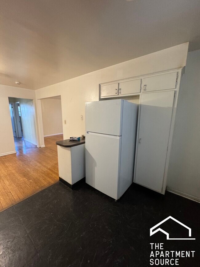 Foto del edificio - 7528 N Claremont Ave