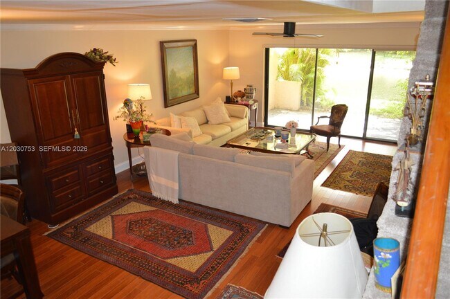 Building Photo - 3982 Estepona Ave