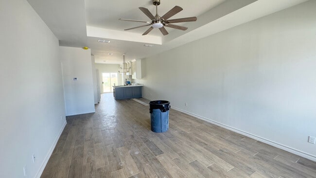 Building Photo - 4310 Escondido Ln