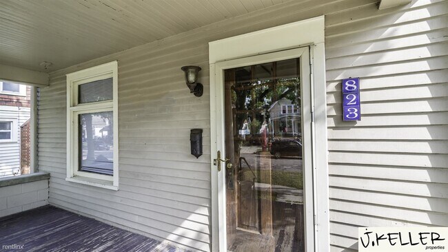 Foto del edificio - 4 br, 1 bath House - 823 Dewey Ave