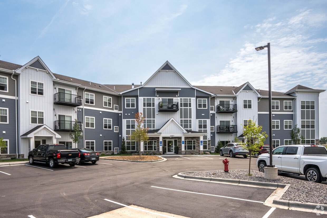 Village at Town Center - St. Michael - 11811 Frankfort Pky Ne