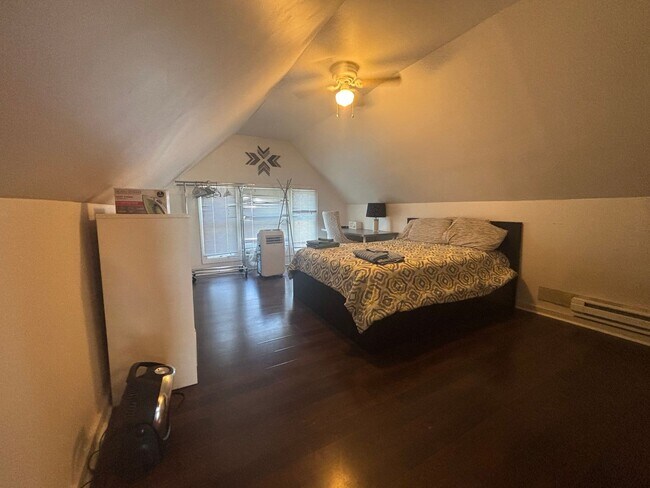 Foto del edificio - 11710 Buckingham Ave