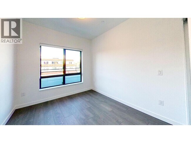 Photo du bâtiment - 1680 E 12th Ave