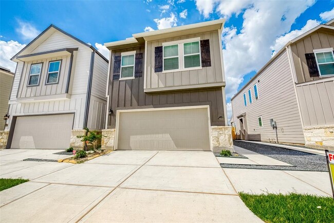Building Photo - 14838 Slow River Ave