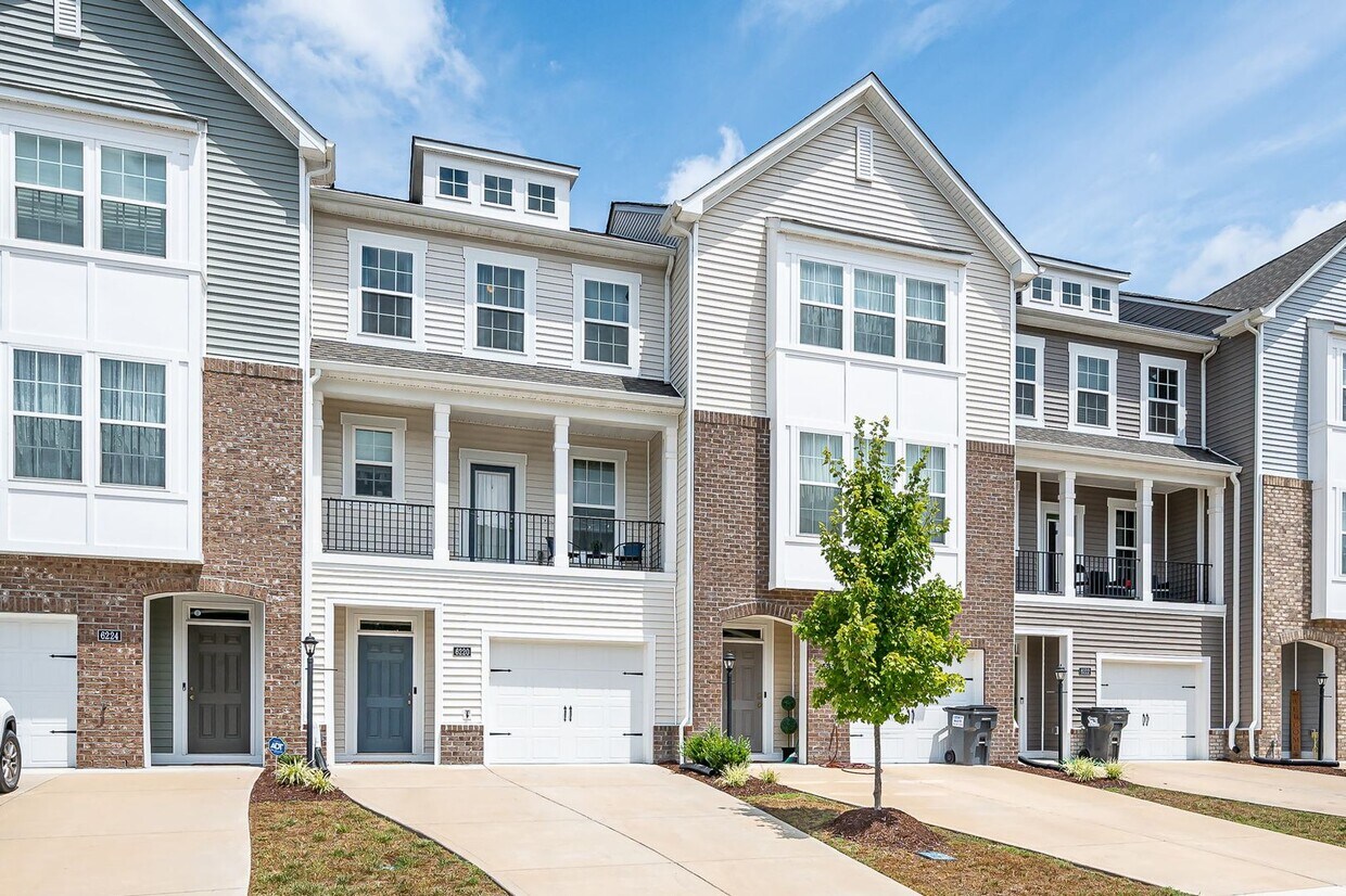 Primary Photo - Gorgeous and Modern Home Available