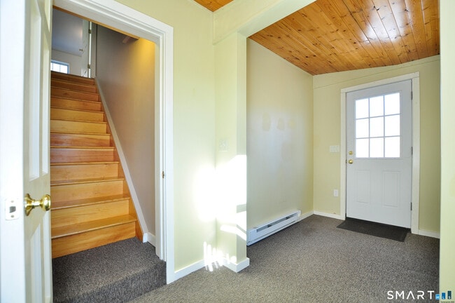 Foto del edificio - 48 Claire Hill Rd