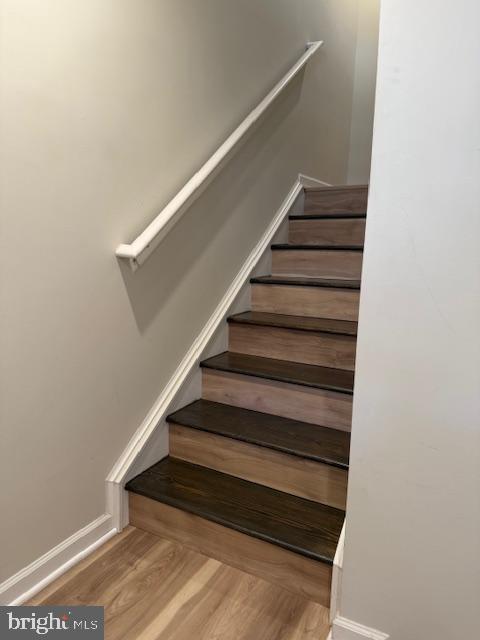 Building Photo - 104 Reign Wy