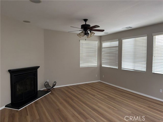 Foto del edificio - 44148 48th St W