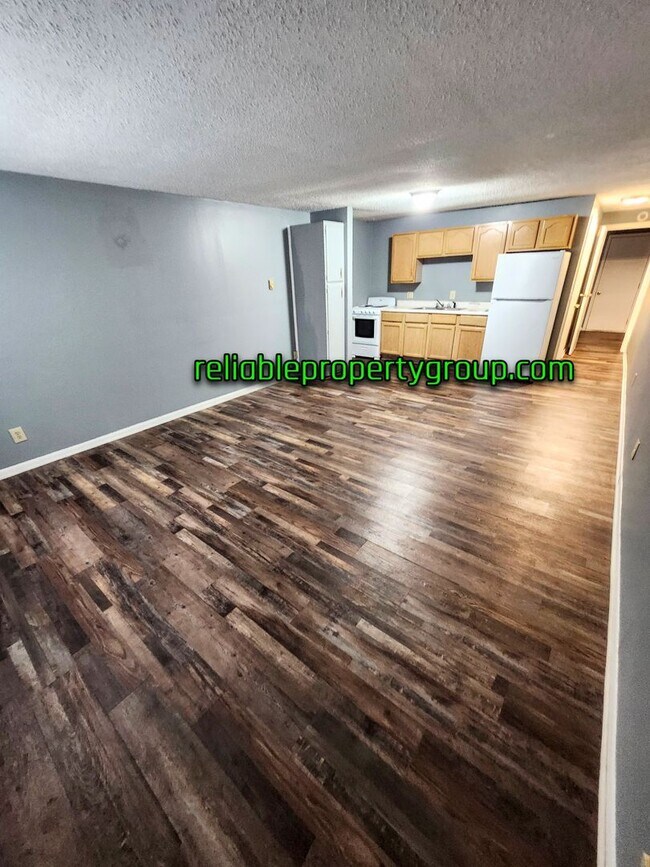 Foto del edificio - 805 N Washington St