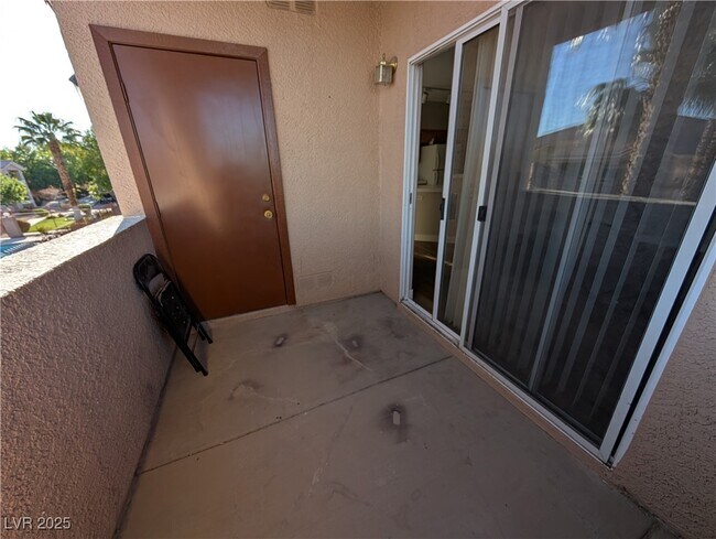 Foto del edificio - 1050 E Cactus Ave