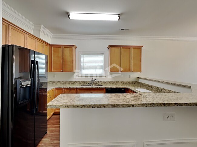 Foto del edificio - 3032 Ivy Brook Pl