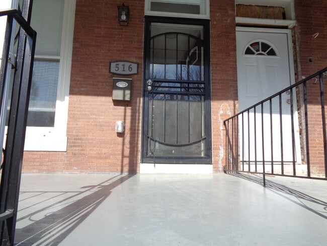 Building Photo - Newly Renovated Home!