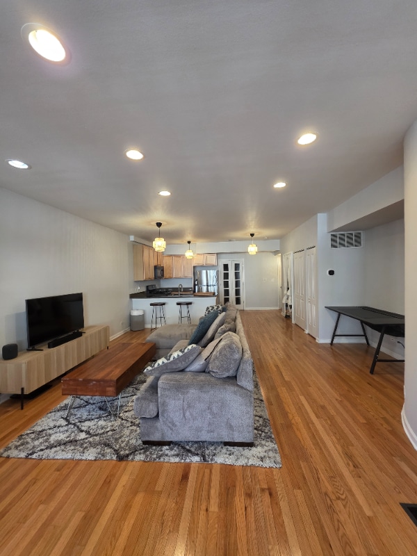 Building Photo - 2524 N Willetts Ct