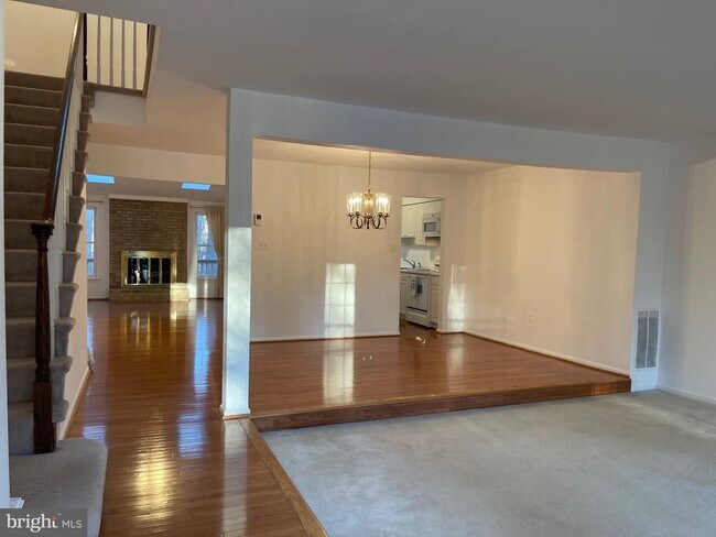 Foto del edificio - 12235 Tildenwood Dr